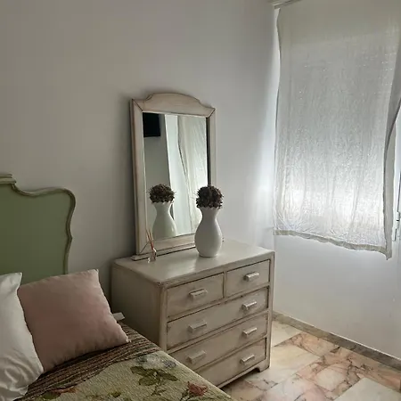 Quedate Cerca Del Casco Antiguo Apartment